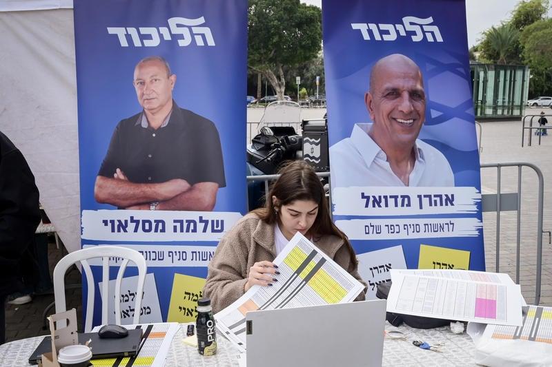 In rare Likud vote, stalwarts seize first chance in years to steer party machine