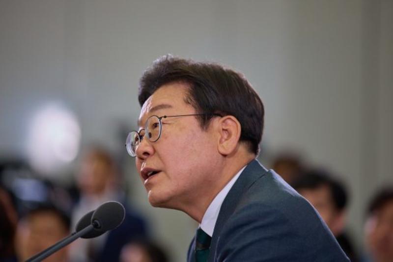 South Korean President Says Unification Is Ultimate Goal South Korean President Says Unification Is Ultimate Goal