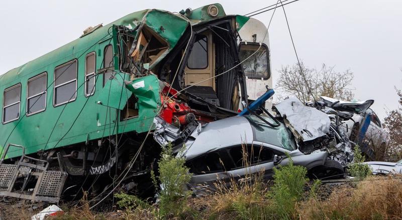 Incidente del treno a Bondeno, parla il macchinista ferito dall’ospedale: «Poteva andare peggio»