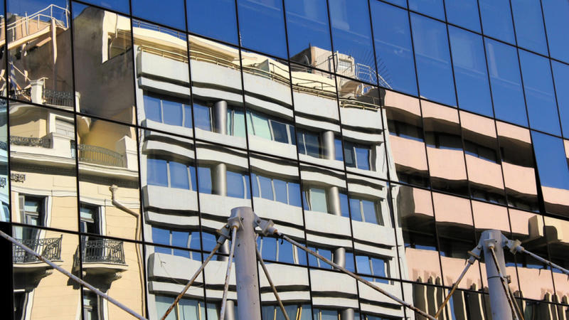 Στέγαση: Τρία θετικά μέτρα και τρεις προτάσεις Στέγαση: Τρία θετικά μέτρα και τρεις προτάσεις