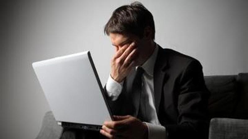 Affoga nei debiti di famiglia, tutto cancellato dai giudici grazie alla legge “salva suicidi”