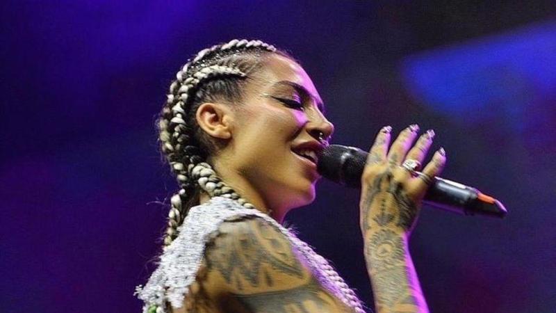 La livornese Adriana Hamilton: «Abusata per anni dal produttore, così ho trovato la forza di reagire»