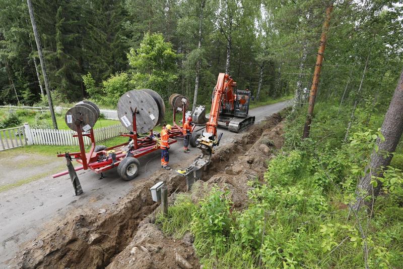 Tekniikka | Yliö: Vältä digisyrjäytyminen ja vedä valokuitu omaan kylään