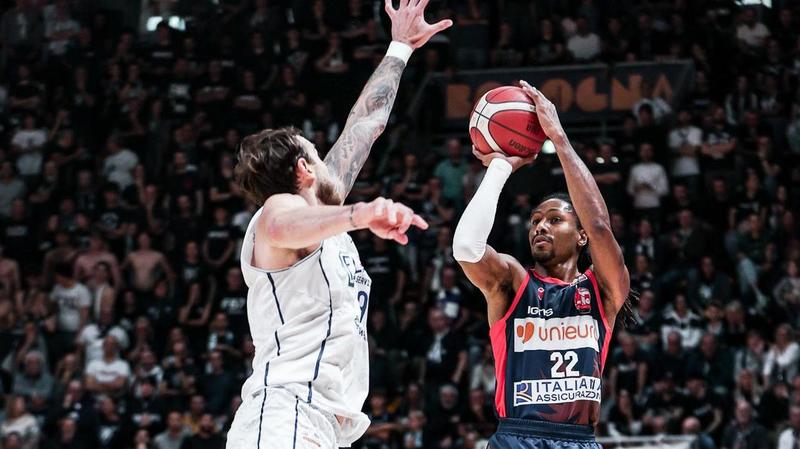 È la formazione con l’età media più alta. Il play Harper è il leader, occhio ad Allen