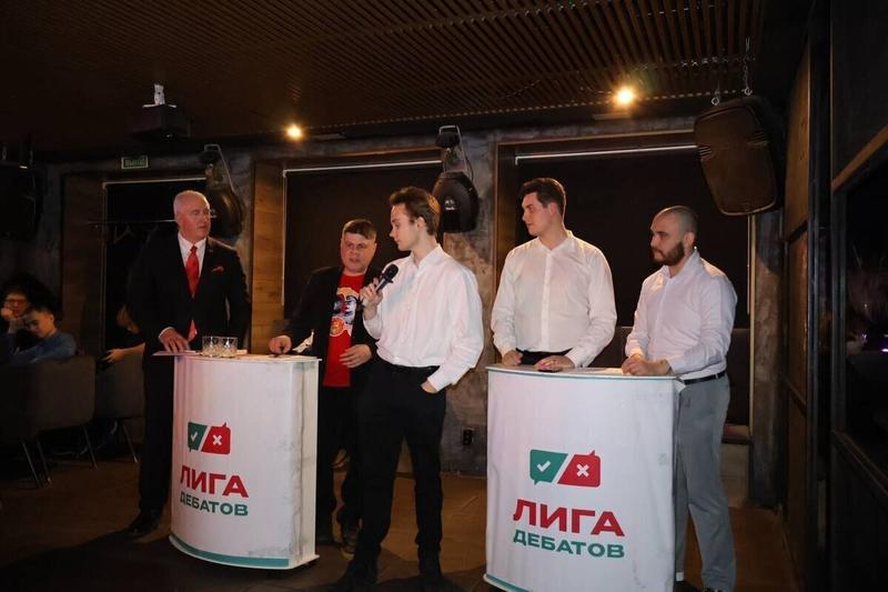 В Екатеринбурге прошло голосование по поводу установки бюста Сталина: результат удивил