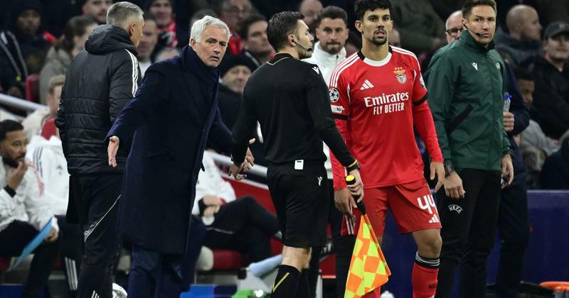 A música de José Mourinho: 'all he wants for Christmas is'... alas