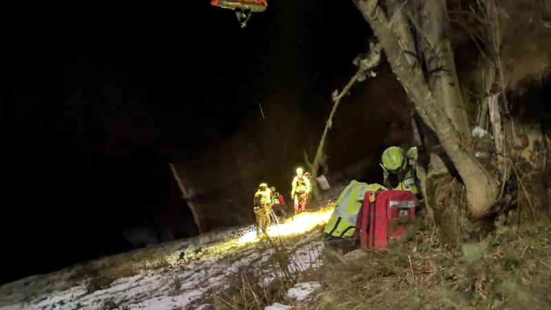 Non rientra a casa dalla camminata: donna trovata in stato di forte ipotermia nel boschi della Valle di Saviore