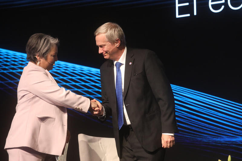 El 14 de diciembre a la luz del 16 de noviembre. Por Pepe Auth