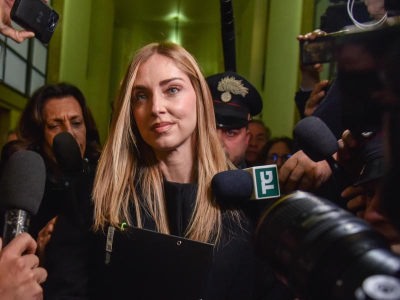 Ferragni, i 20 mesi di carcere chiesti dalla Procura, la soggezione dei follower e la data della prossima udienza. Lei si commuove in aula: «Mai avrei potuto ingannare nessuno»