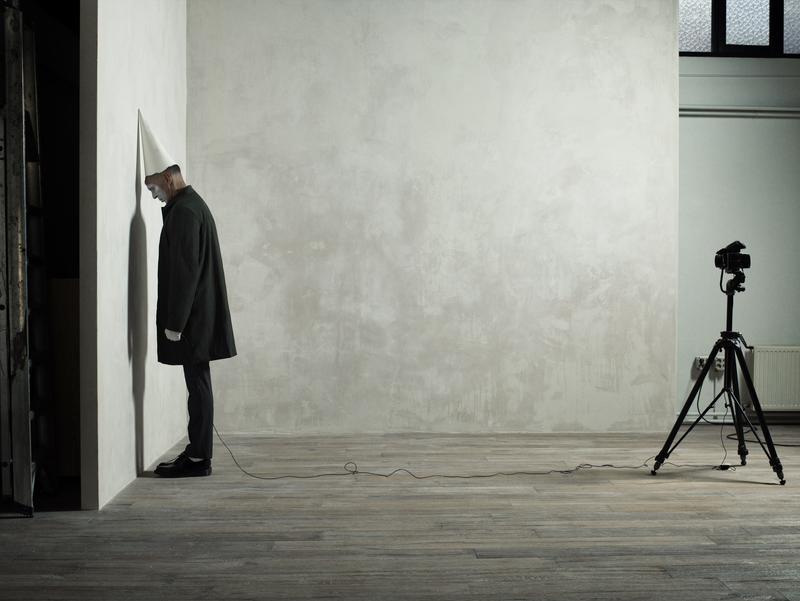 Hans van Manen Remembers Photographer Erwin Olaf Hans van Manen Remembers Photographer Erwin Olaf