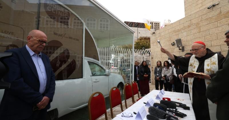 Popemobile transformed into Gaza mobile children's clinic Popemobile transformed into Gaza mobile children's clinic