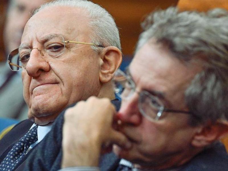 De Luca opziona il ritornoa Salerno e replica a Manfredisulla Regione: Â«Il suo giudizioÃ¨ opportunistico, da snobÂ»