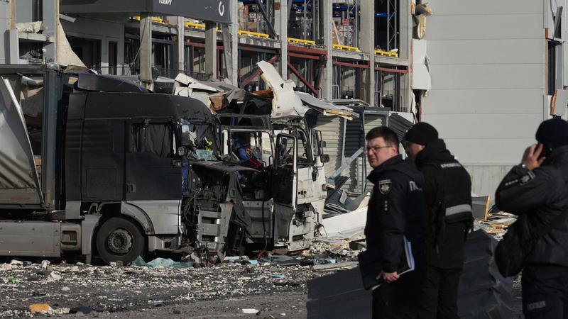 Pace in Ucraina, trattativa sul filo del rasoio. “L’intesa sarà sui territori. Putin non può avere tutto”