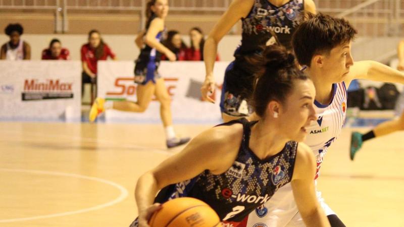 E-Work Successo agrodolce, Onnela ko