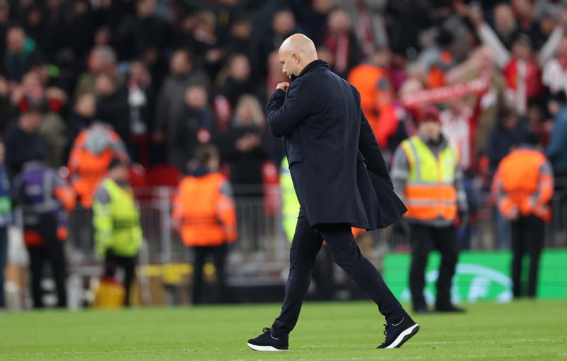 Sve mi je uzeo, moja Slavice