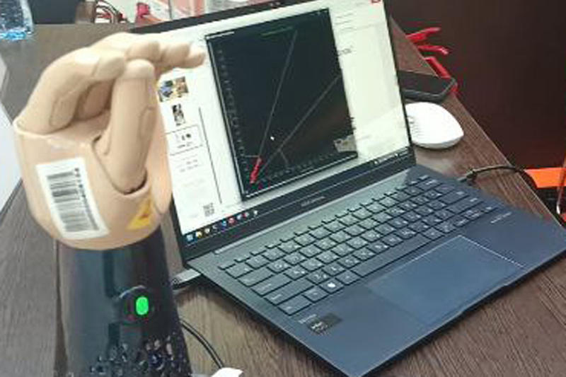 Российское ноу-хау: предложено использовать оптические датчики для управления бионический рукой