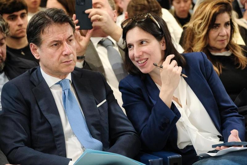 Il duello Schlein-Meloni fa “ingelosire” Conte Il duello Schlein-Meloni fa “ingelosire” Conte