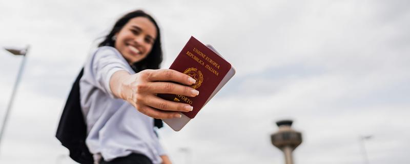 Passaporto, cambia tutto da dicembre: addio al bollettino postale, ecco cosa succede