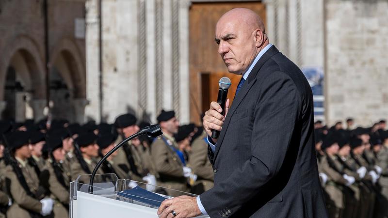 Servizio militare, Crosetto pensa a una nuova leva. Dalla Danimarca alla Grecia: dove è obbligatoria (e dove no)