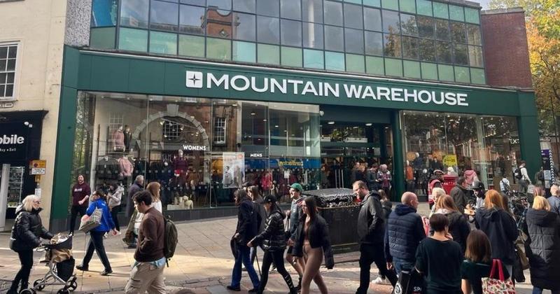 Brazen shop thief walked off with puffer jackets worth £1.6k