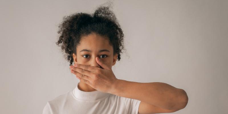 Mom shows 9-year-old how to leave uncomfortable conversations and it's advice everyone should hear