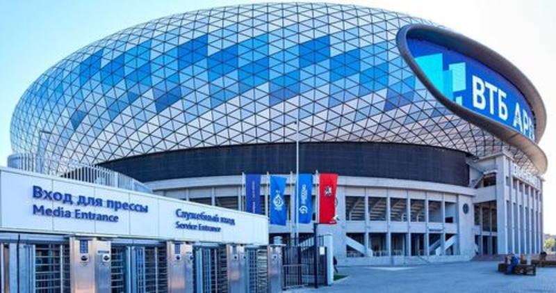 Сотрудники спортивной Арены чувствуют свою власть и нарушают личное пространство человека, выполняя инструкцию, противоречащую закону?