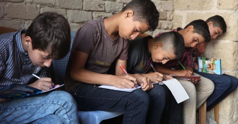 Schools but no books: Gaza's children return to makeshift classrooms