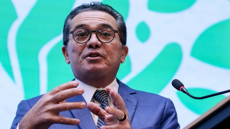 Ministros e assessores do TCU torram R$ 8,3 milhões em viagens ao exterior