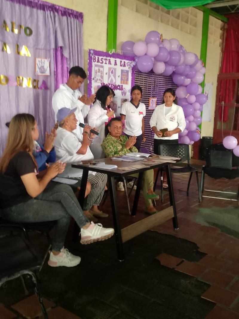 Realizan charla de prevención contra la Violencia de Genero en La Ceiba