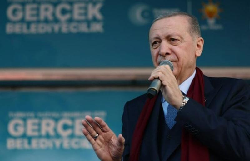 Fısıltının kaynağı kim?