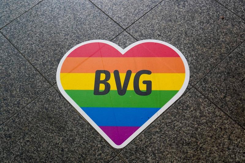 Exklusiv: BVG legt erstmals Kosten der Pride-Month-Aktion offen