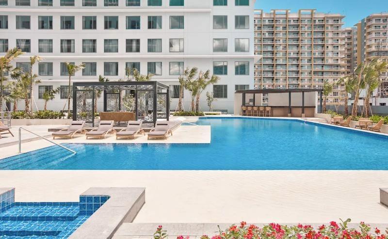Billionaire Andrew Tan’s Megaworld Rebrands Philippines’ Biggest Hotel As Mövenpick Billionaire Andrew Tan’s Megaworld Rebrands Philippines’ Biggest Hotel As Mövenpick