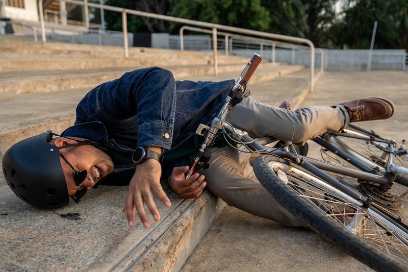 Hvis du venter med sykkel­hjelm til jul, kan du dø