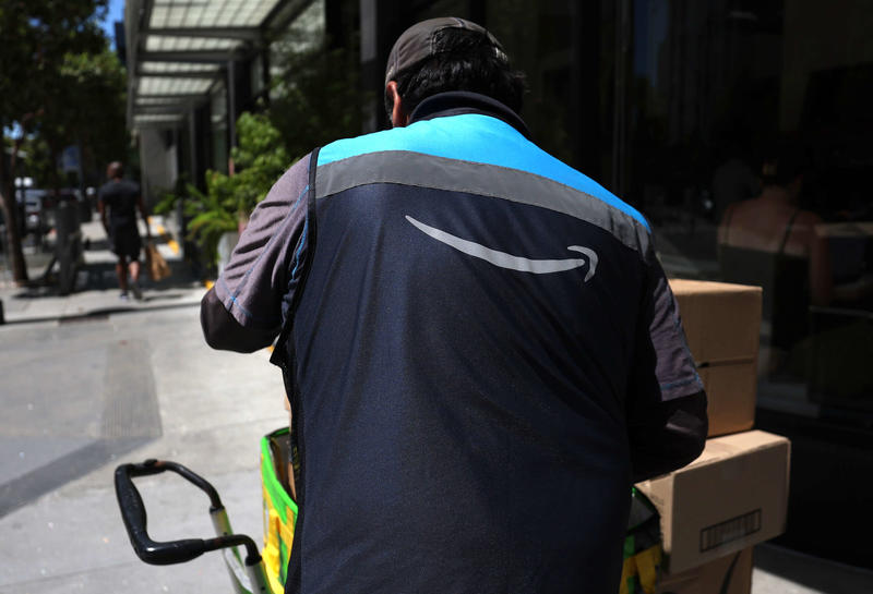 Amazon Drivers Take 45 Days to Earn What the Company’s Union Buster Earned in 1