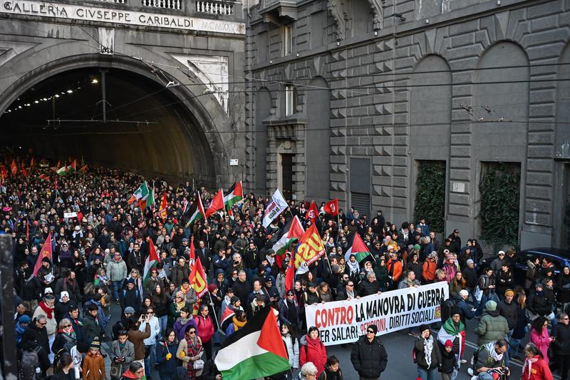 Flights, trains canceled in Italy as activists rally against government’s Israel support Flights, trains canceled in Italy as activists rally against government’s Israel support