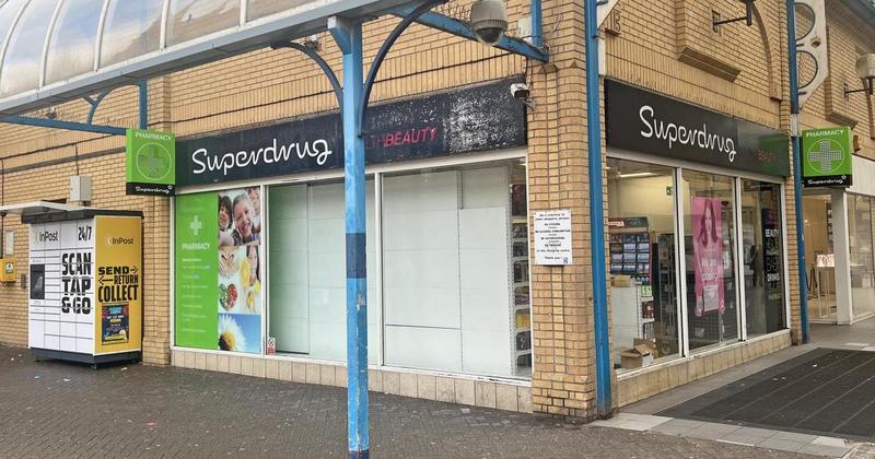 Signs go up ahead of closure of national store in town Signs go up ahead of closure of national store in town