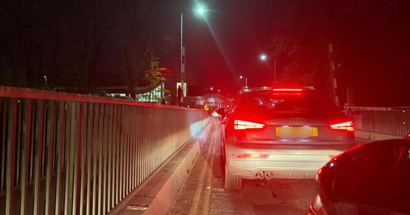 Traffic chaos as commuters clash with Black Friday shoppers Traffic chaos as commuters clash with Black Friday shoppers