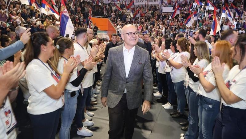 „Lopovu nikada nije lako kada ga uhvatiš u krađi“: Sagovornici Danasa o Vučevićevoj izjavi da će za SNS lokalni izbori u nedelju biti teški „Lopovu nikada nije lako kada ga uhvatiš u krađi“: Sagovornici Danasa o Vučevićevoj izjavi da će za SNS lokalni izbori u nedelju biti teški