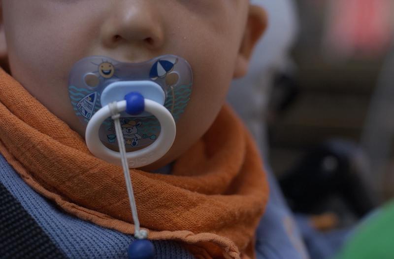 Wie wir unserem Sohn zufällig den Nuggi abgewöhnt haben