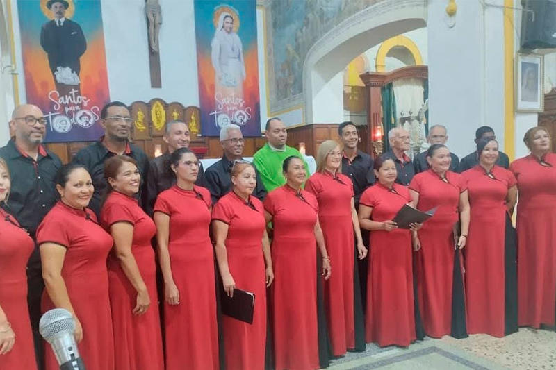 La cincuentenaria coral Johnny Gómez de Duaca, por Alexander Cambero