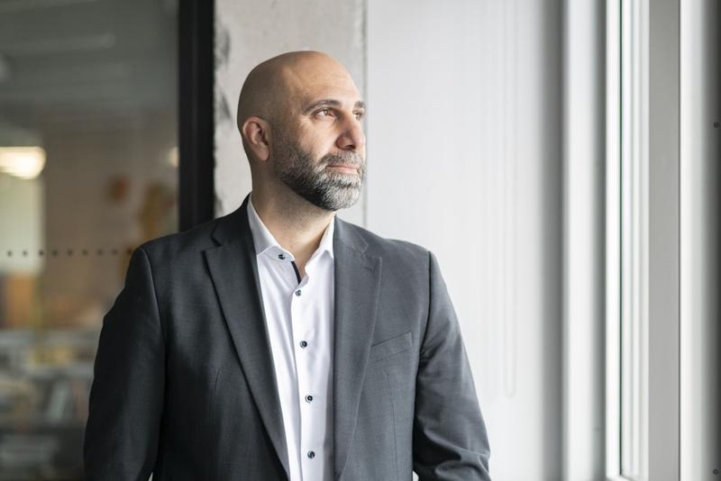 Ahmad Mansour im Interview: „Dass ich diese Frage beantworten muss, zeigt, wie absurd die Lage ist“