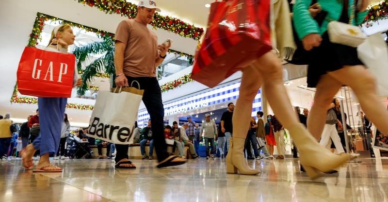 Shoppers Aren’t Buying Trump Economy Panic Narrative