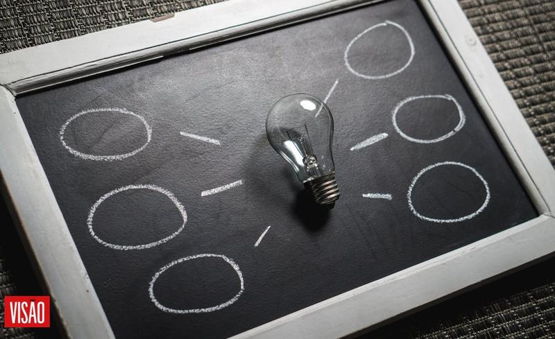 Mundo em decadência? Entre a eficácia e o crepúsculo do humanismo