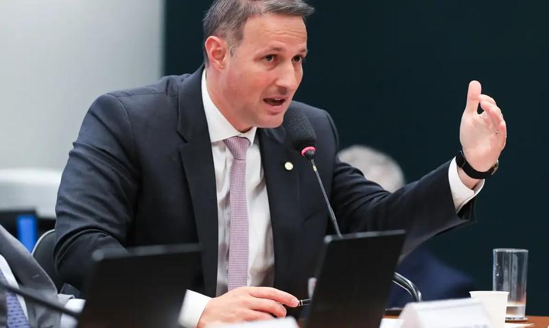 Derrite quer equiparação de facções a terrorismo: “Colocam em xeque a soberania do Brasil”