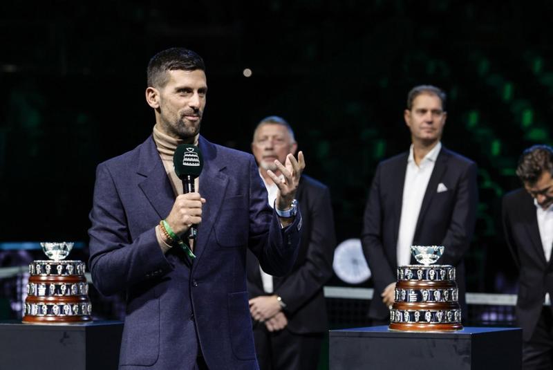 (VIDEO) Novak Đoković dodelio trofeje na sprint trci Formule 1 u Kataru (VIDEO) Novak Đoković dodelio trofeje na sprint trci Formule 1 u Kataru