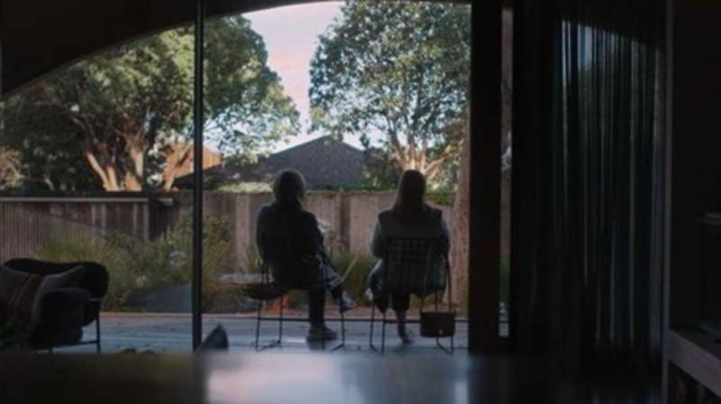 Ev, aile ve kaçışsızlık: ‘All Her Fault’ üzerine Ev, aile ve kaçışsızlık: ‘All Her Fault’ üzerine