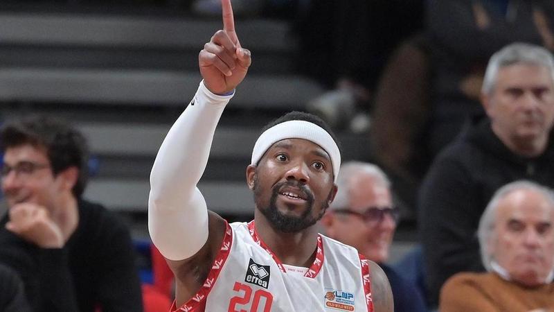 Vuelle, il rebus Felder non è ancora risolto. Stasera contro Torino non sarà in campo