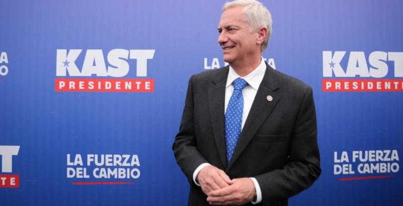 Potenciales riesgos económicos y políticos bajo un Gobierno de Kast