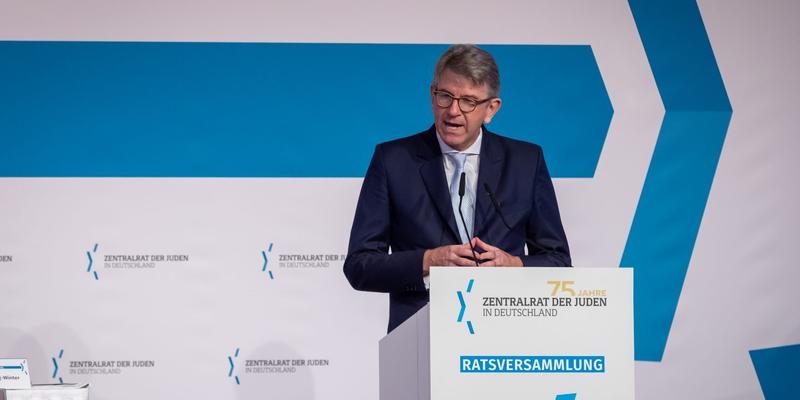 „Sie sind nicht alleine!“ „Sie sind nicht alleine!“