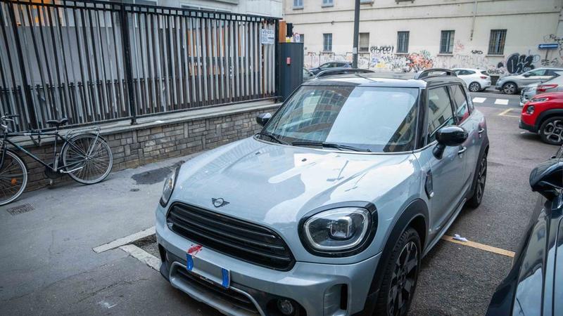 Ragazza di 24 anni violentata alle tre di notte alle Colonne di San Lorenzo: 22enne bloccato dalla security di un locale